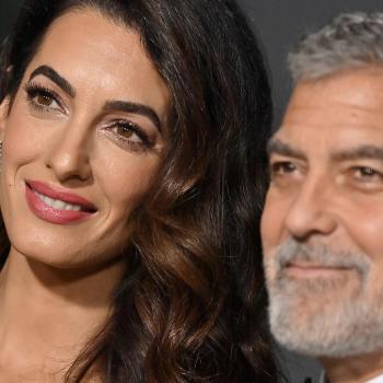 Амаль Клуни предлагает арестовать лидеров Израиля и ХАМАС. Она подписала важный документ