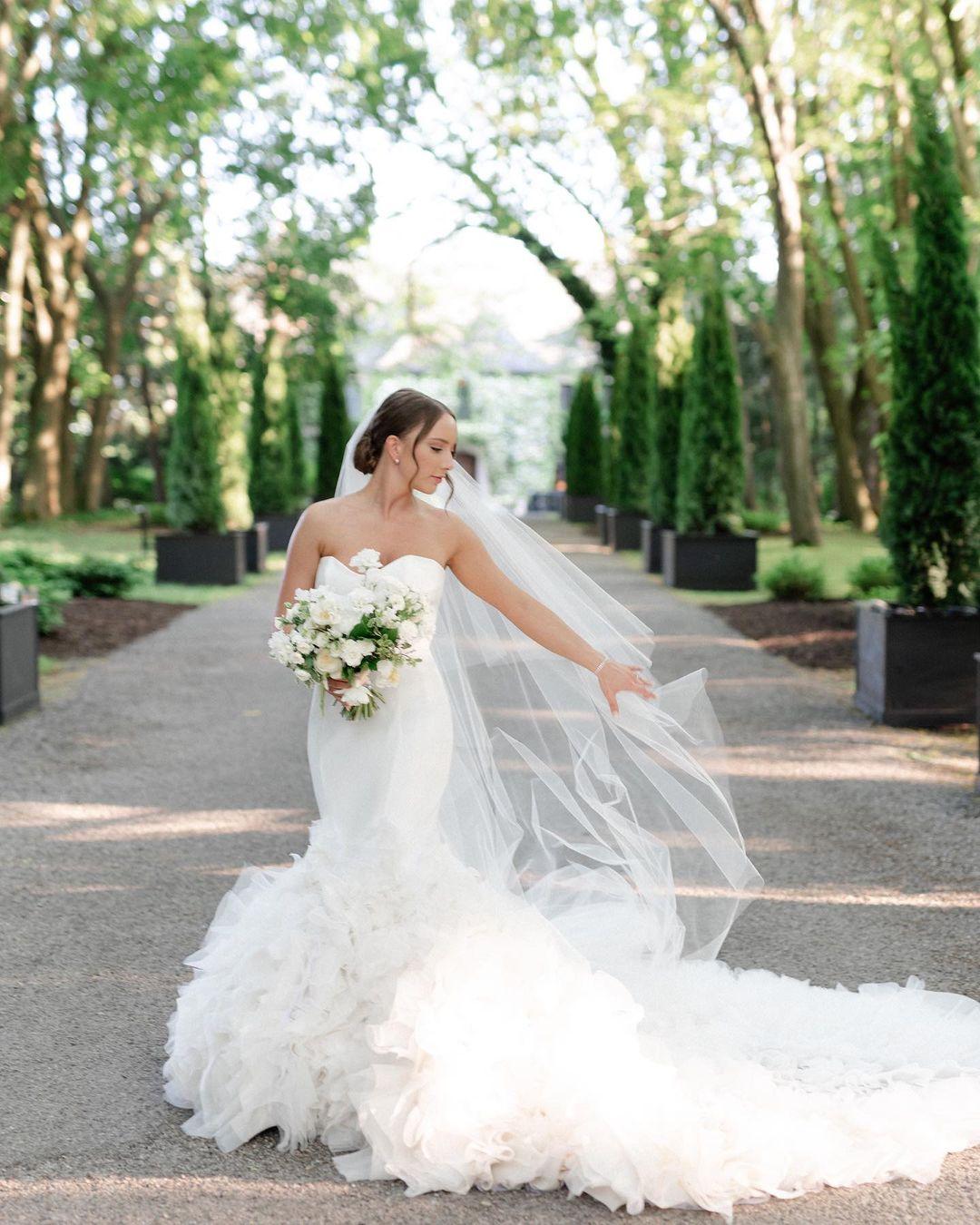 Дочь Эминема вышла замуж! Появились первые фотографии с церемонии