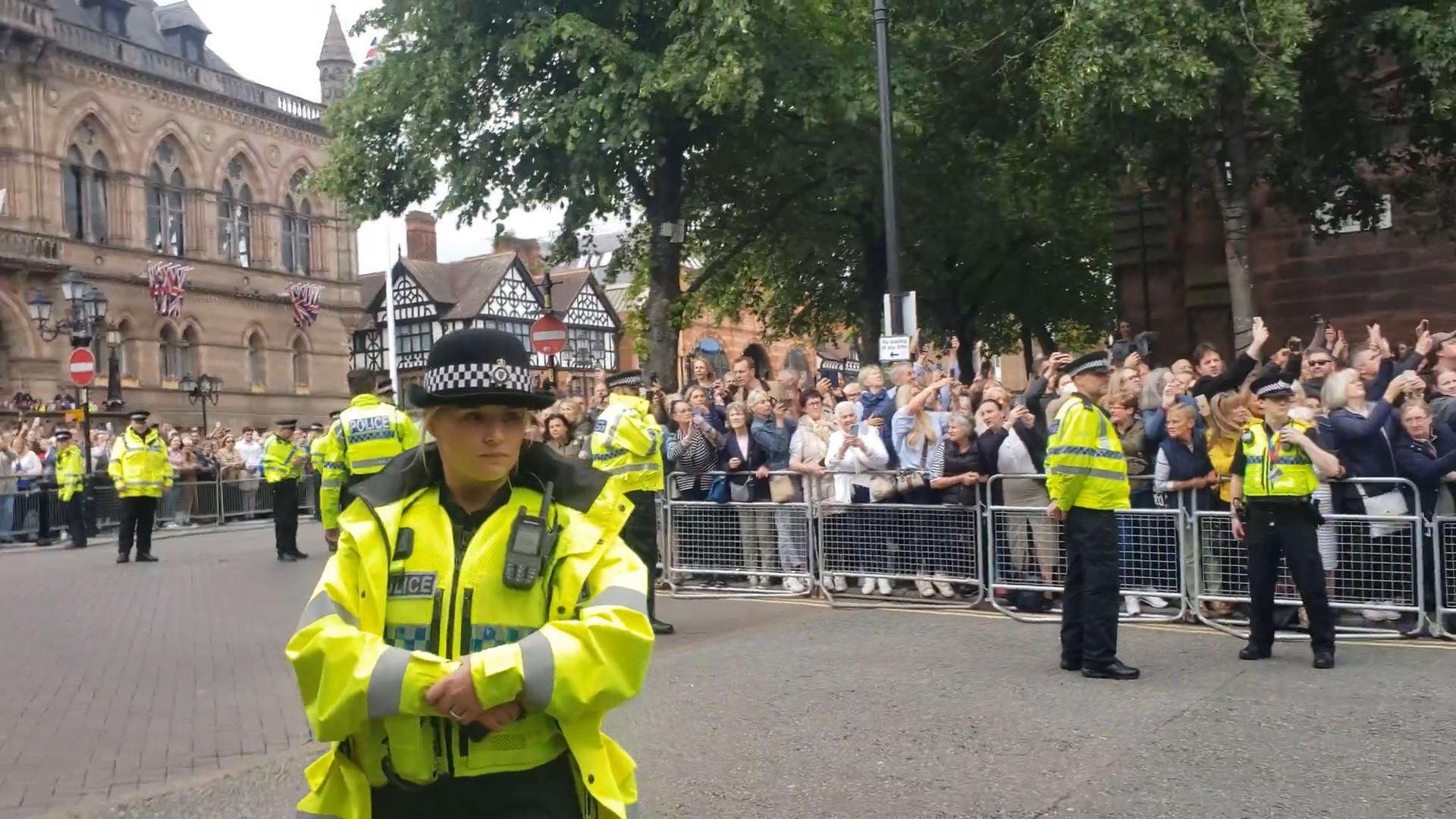 Попытки сорвать свадьбу герцога Вестминстерского. Попытки сорвать свадьбу герцога Вестминстерского.