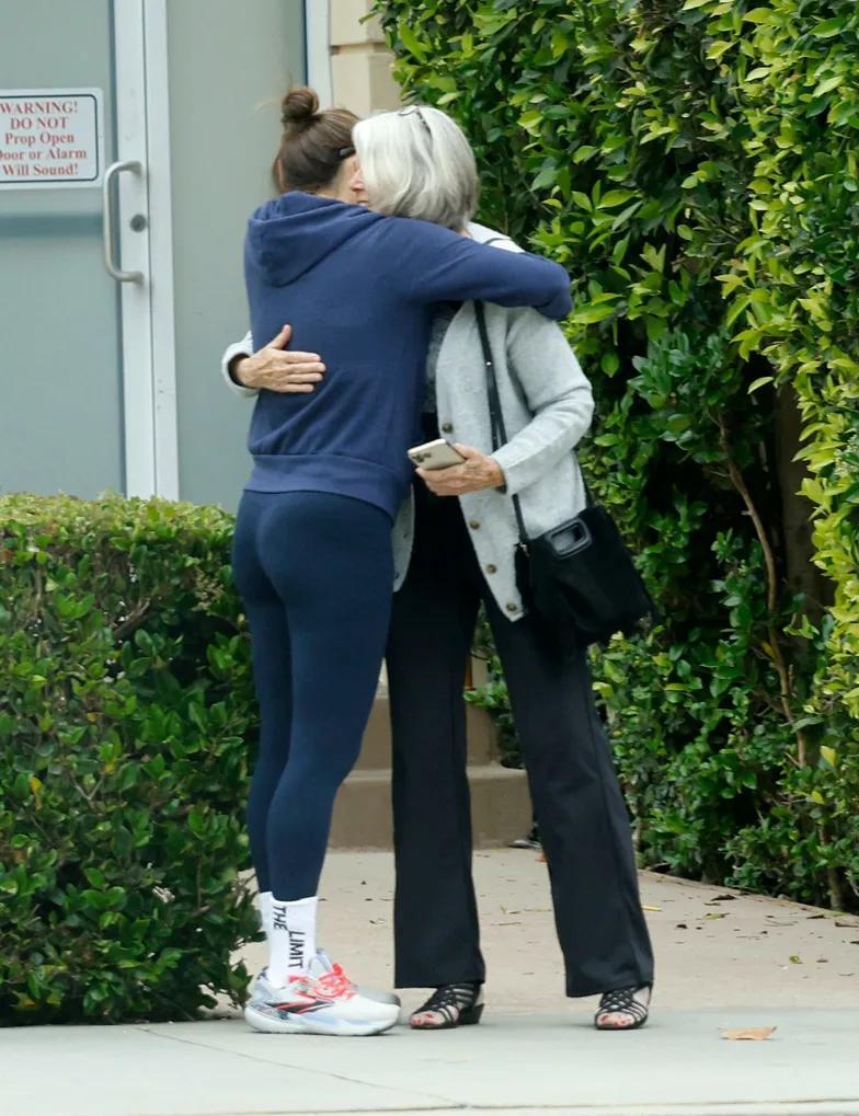 Семейная встреча в школе Бена Аффлека и сына Дженнифер Гарнер