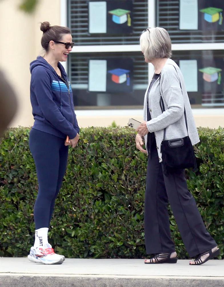 Семейная встреча в школе Бена Аффлека и сына Дженнифер Гарнер