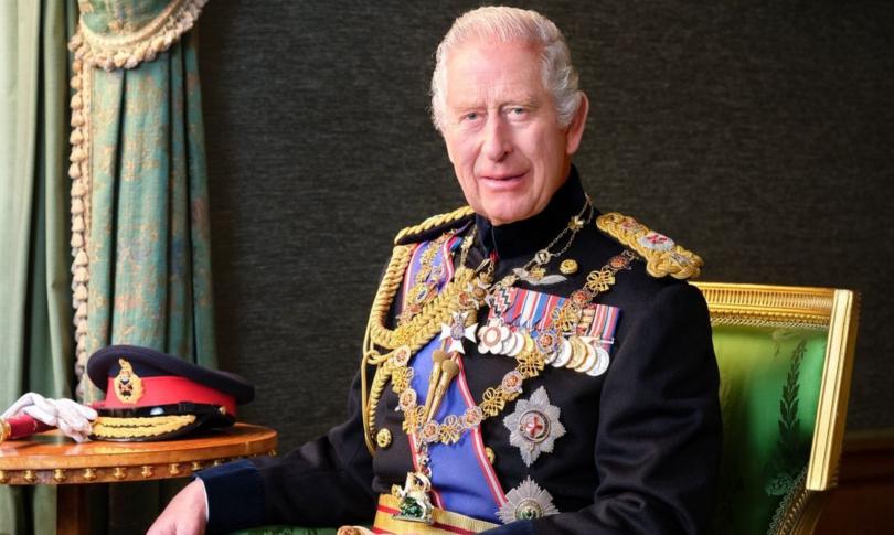 Новый портрет короля Карла III Новый портрет короля Карла III