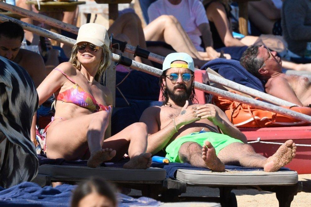 Хайди Клум и Том Каулитц отдыхают на Сардинии Хайди Клум и Том Каулитц отдыхают на Сардинии