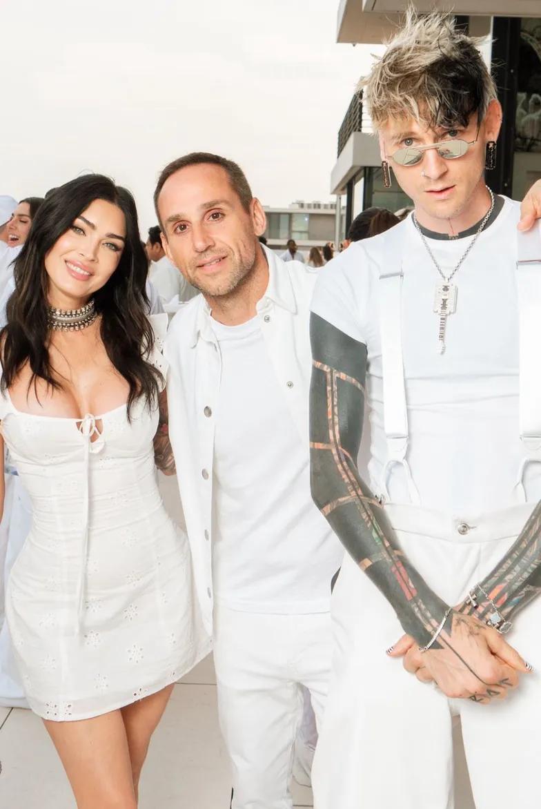 Толпа звезд на «белой вечеринке» Михаила Рубина