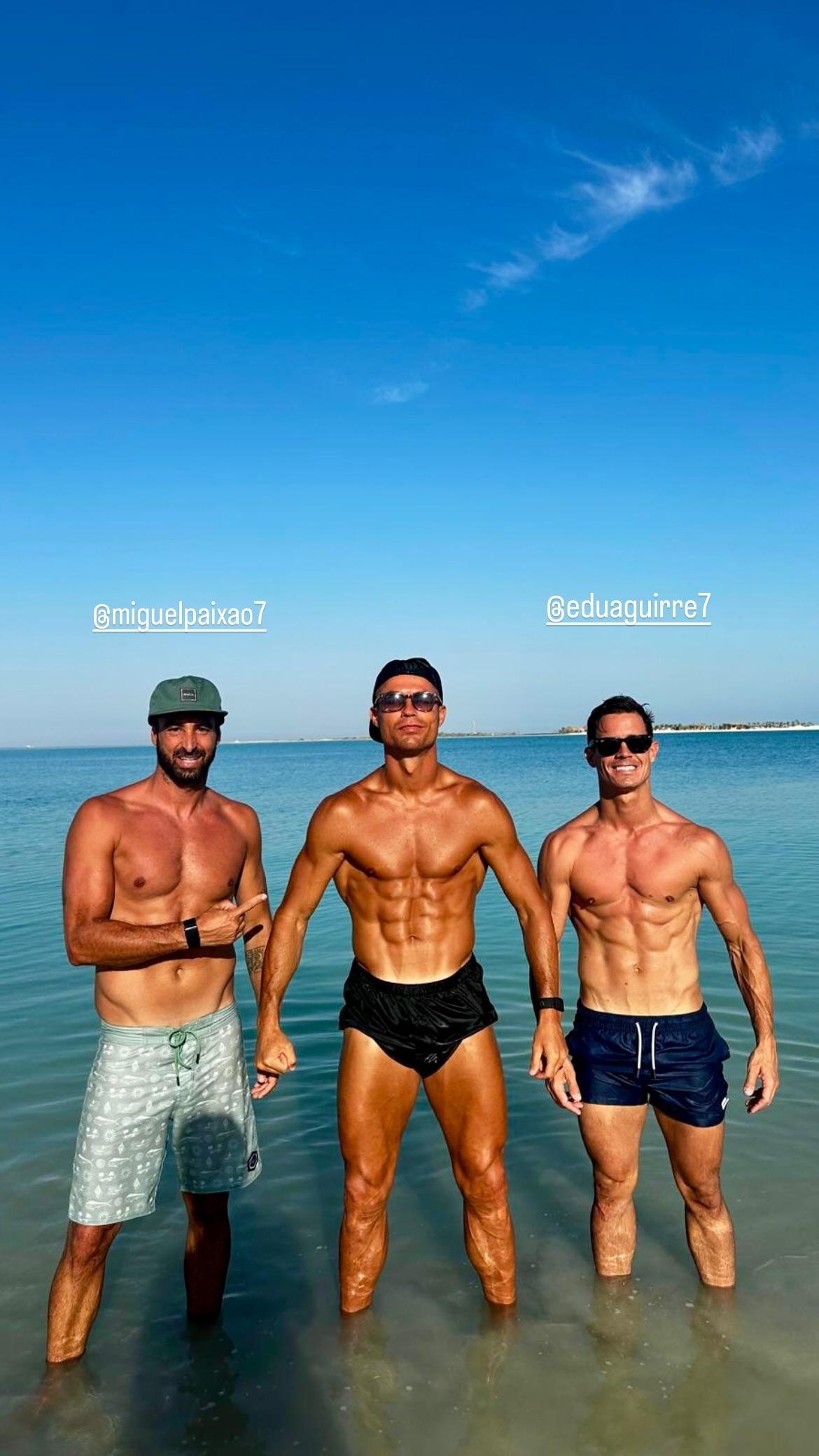 Криштиану Роналду и Джорджина Родригес на отдыхе