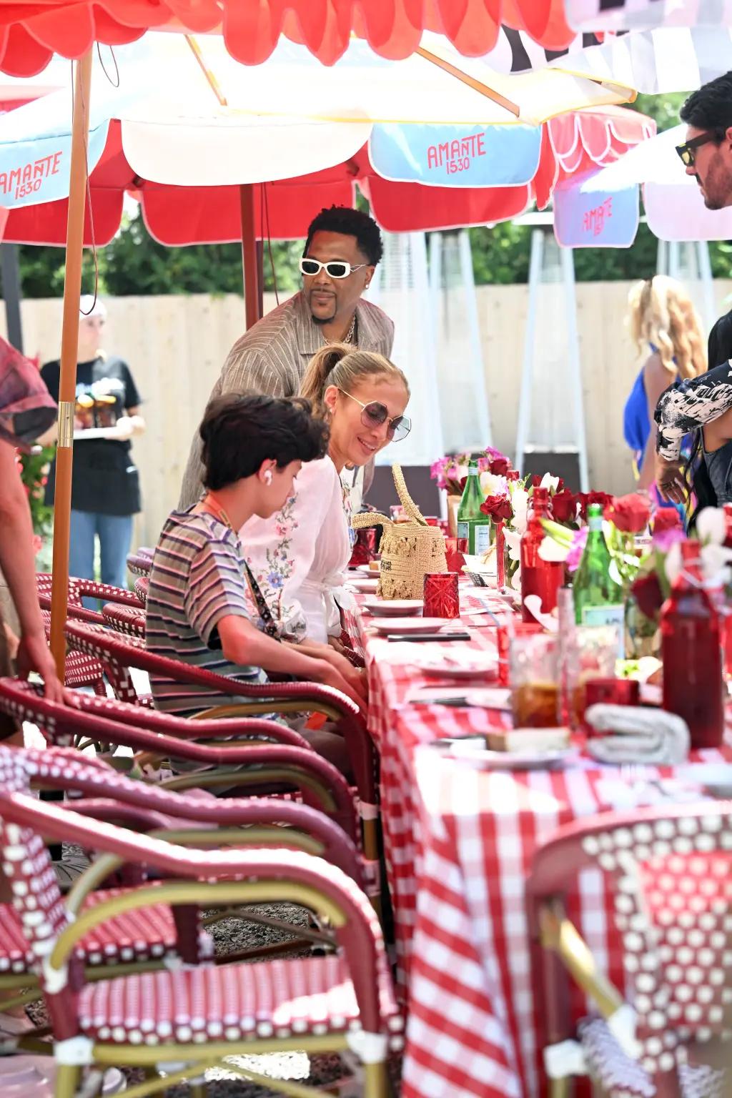 55-й день рождения Дженнифер Лопес