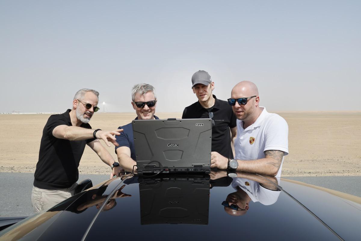 Гибрид Porsche 911