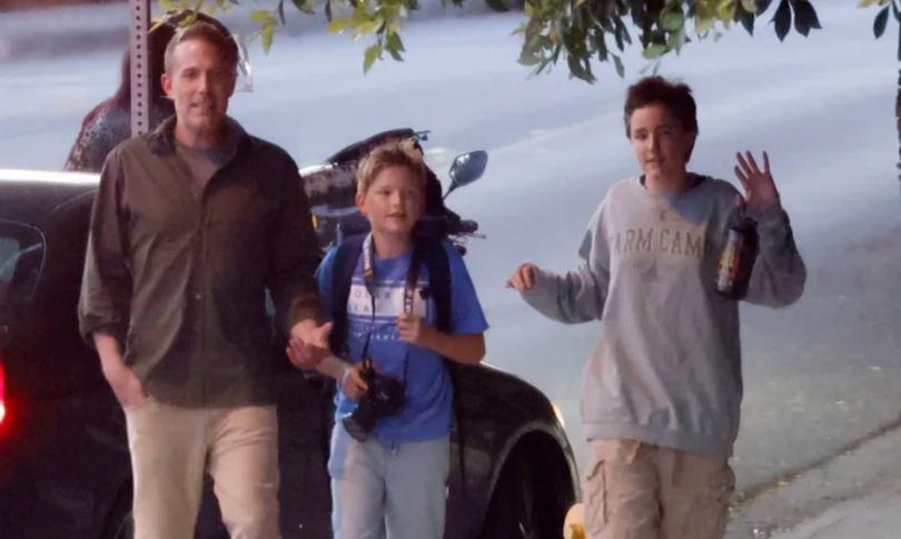 Бен Аффлек с детьми