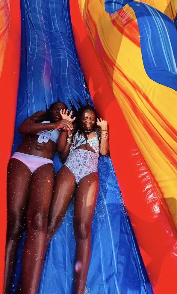 Мадонна отметила день рождения своих близнецов