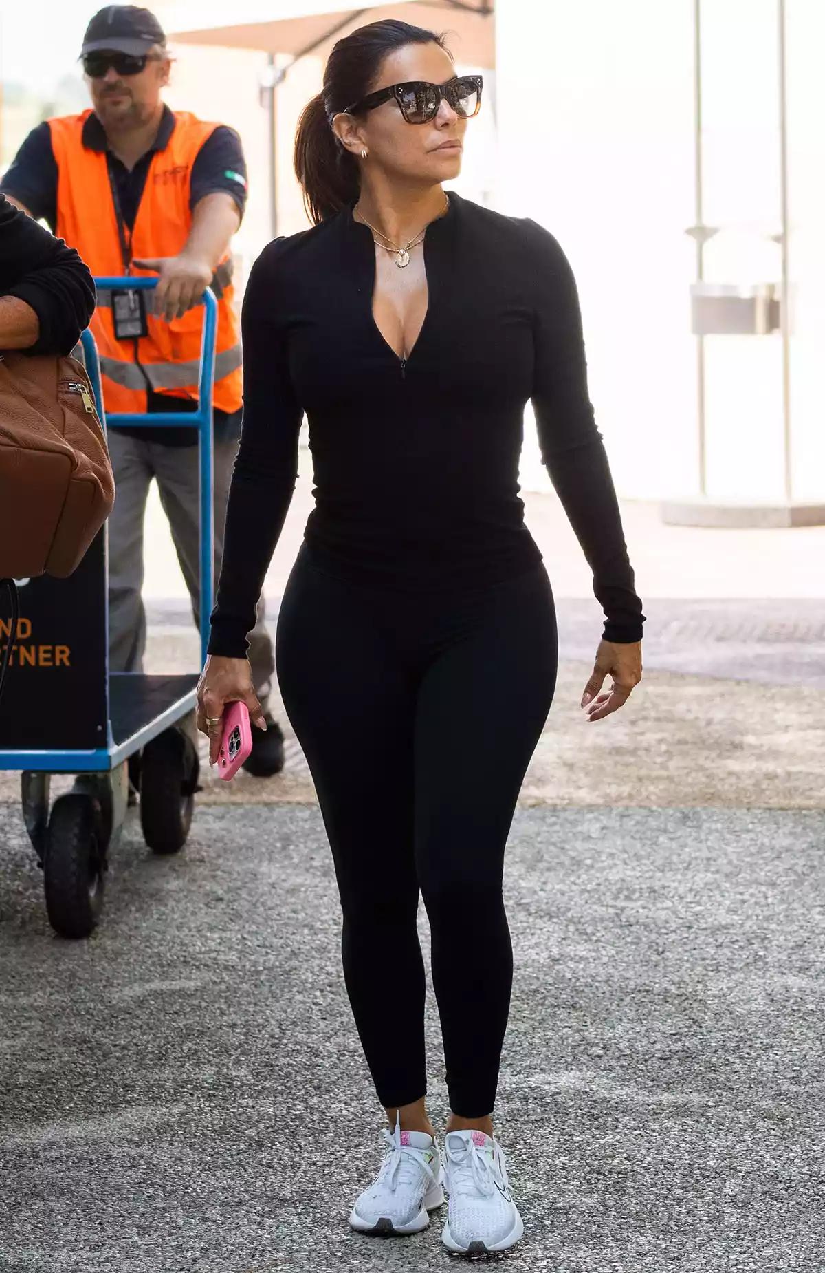 Ева Лонгория покидает Венецию Ева Лонгория покидает Венецию