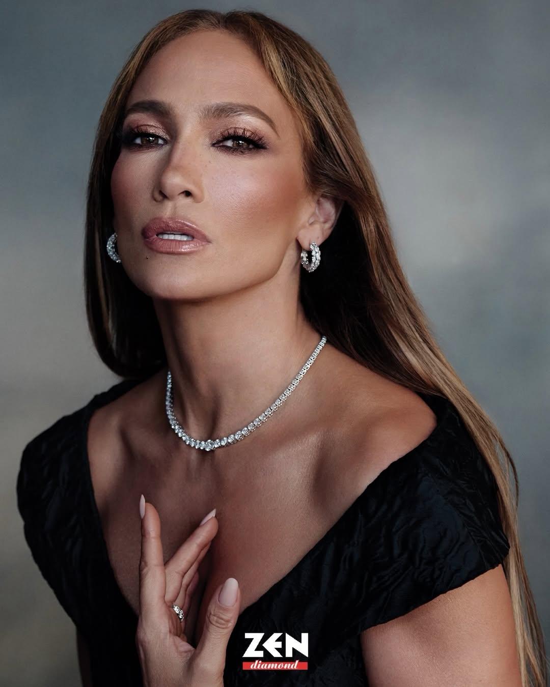 Дженнифер Лопес стала лицом обручальных колец Дженнифер Лопес стала лицом обручальных колец