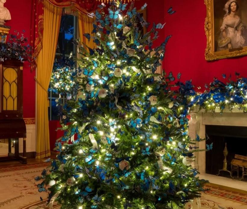 Мелания Трамп продемонстрировала свои рождественские украшения