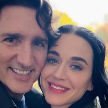 Официально вместе! Кэти Перри опубликовала первые романтические снимки с Джастином Трюдо