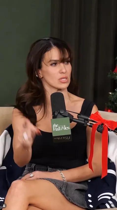 Хилария Болдуин продала первые фотографии своей дочери