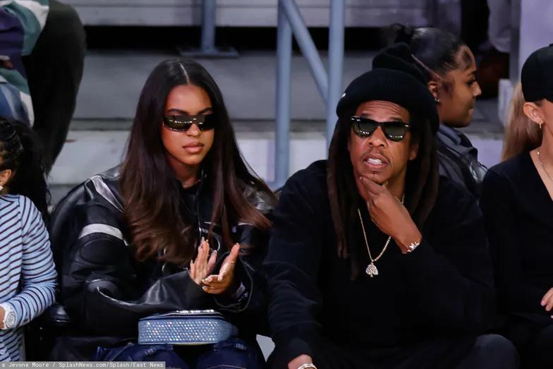 Джей Зи и Блю Айви Картер на матче НБА