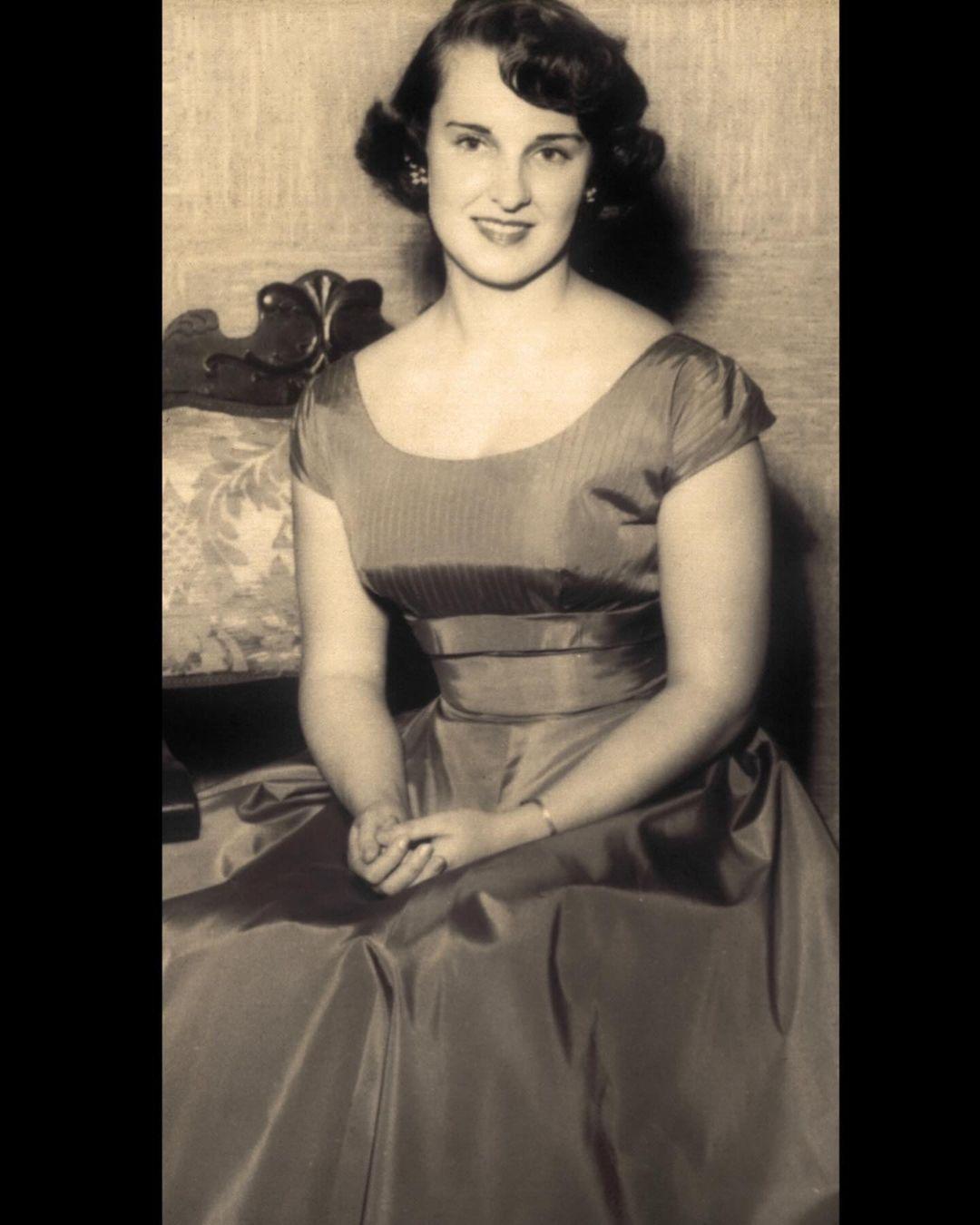 Мадонна почтила память своей матери