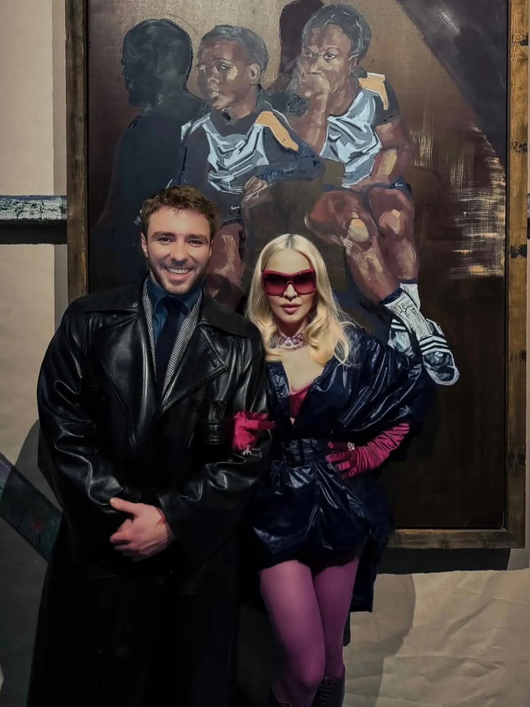 Мадонна на выставке своего сына