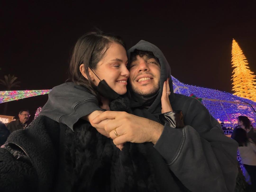 Селена Гомес и Бенни Бланко Селена Гомес и Бенни Бланко