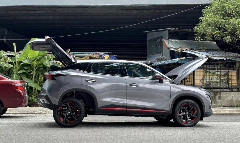 Omoda 5 во время движения потеряла задний мост Omoda 5 во время движения потеряла задний мост