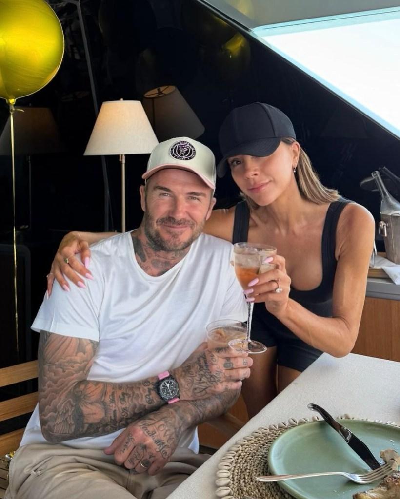 Как сообщила газета Daily Mail, Бруклин обратился с этой просьбой прошлым летом, обменявшись письмами со своими родителями через их юридических представителей.