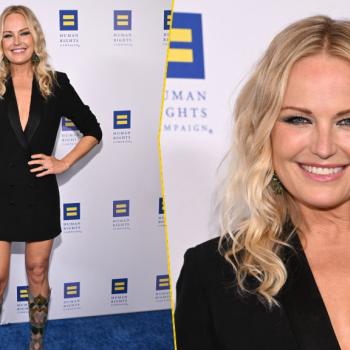 Малин Акерман выбрала сапоги вместо классики — и образ сразу зазвучал по-новому