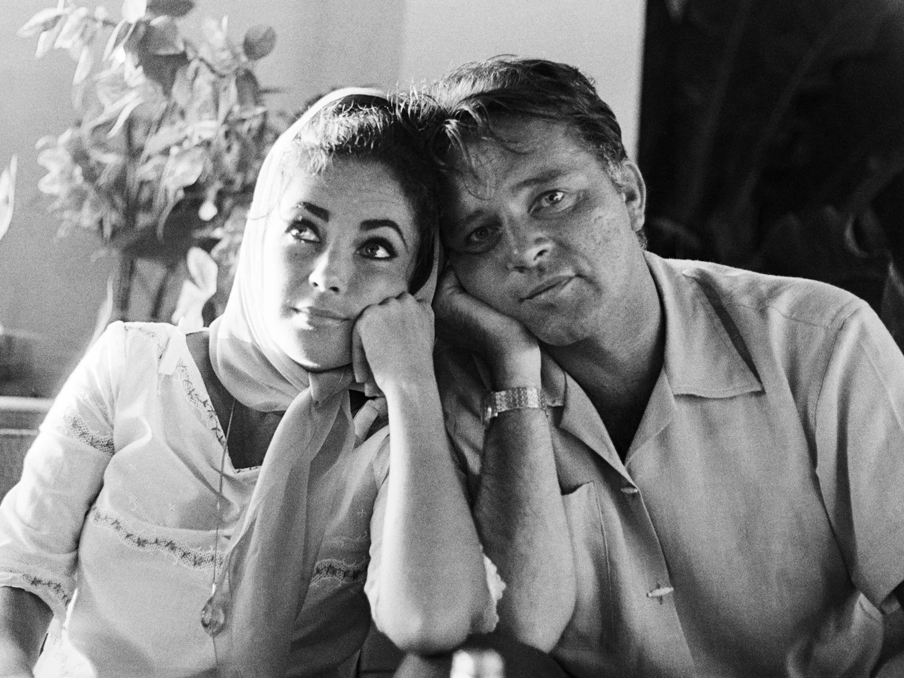 Элизабет Тейлор и Ричард Бертон Элизабет Тейлор и Ричард Бертон